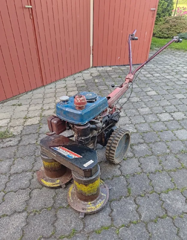 Dvoububnová sekačka záběr 70cm