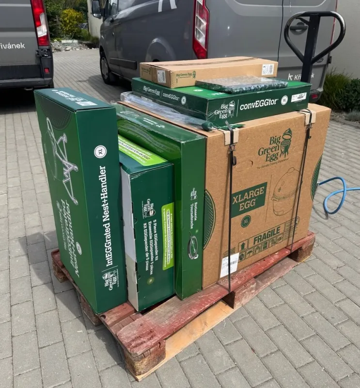 Big Green Egg XL – originálně zabalený